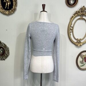 Alo Yoga Ribbed Knit Cardigan Women's XS Gray Long Sleeve Cropped Button Down S